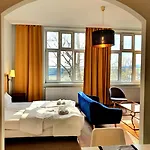 Cracow 4*